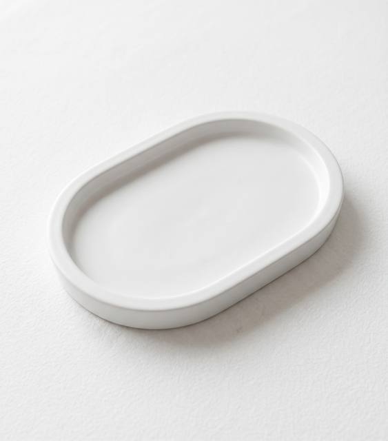 מגש אובלי מבטון פולימרי בעבודת יד, Yama Design