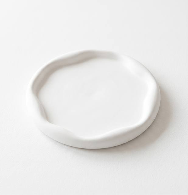 מגש גלי מבטון פולימרי בעבודת יד, Yama Design